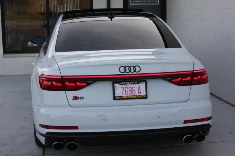 Audi S8  2021