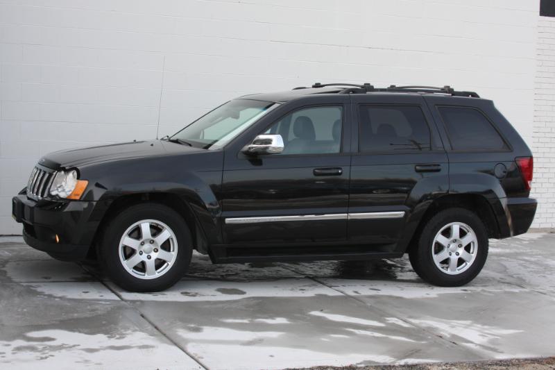Jeep Grand Cherokee Laredo 4WD 2010