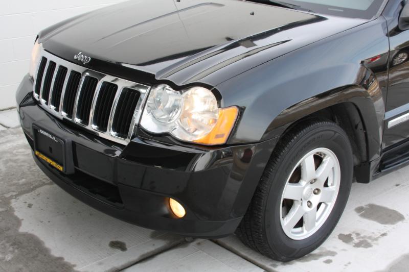 Jeep Grand Cherokee Laredo 4WD 2010