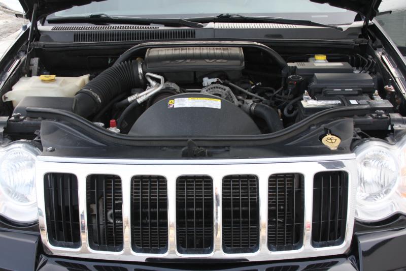 Jeep Grand Cherokee Laredo 4WD 2010