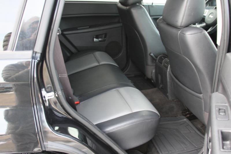 Jeep Grand Cherokee Laredo 4WD 2010