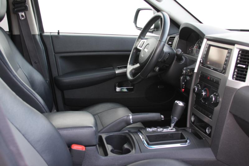 Jeep Grand Cherokee Laredo 4WD 2010