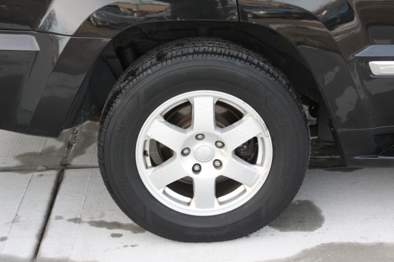 Jeep Grand Cherokee Laredo 4WD 2010