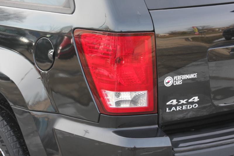 Jeep Grand Cherokee Laredo 4WD 2010