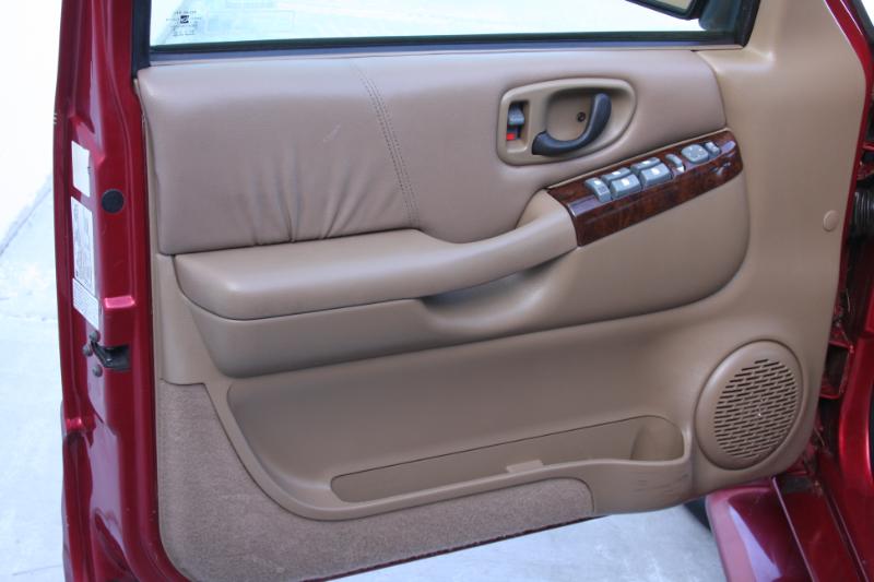 Oldsmobile Bravada AWD 2000