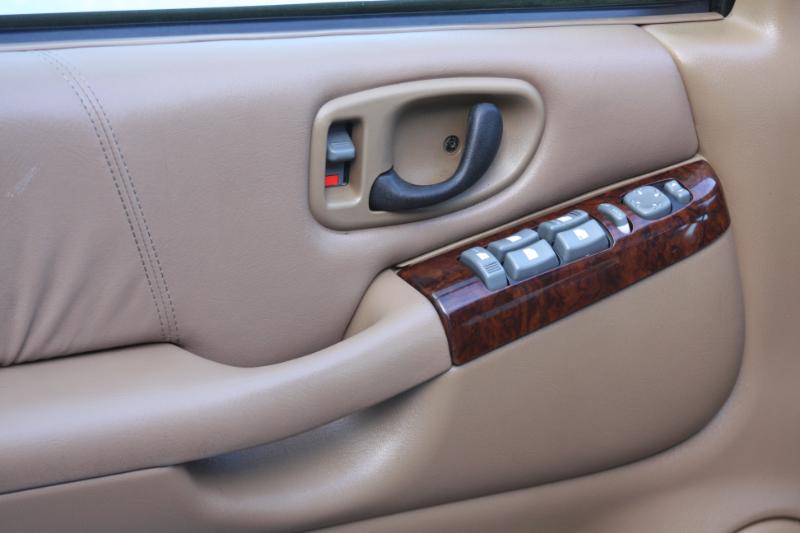 Oldsmobile Bravada AWD 2000