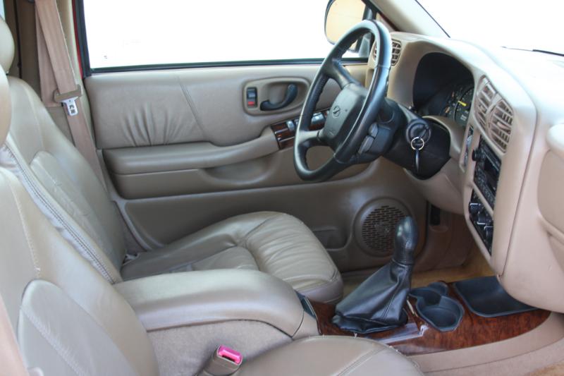 Oldsmobile Bravada AWD 2000