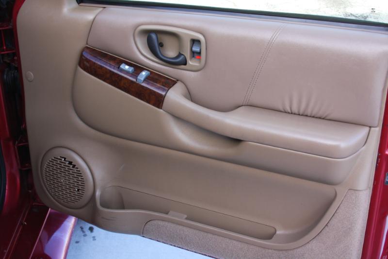 Oldsmobile Bravada AWD 2000