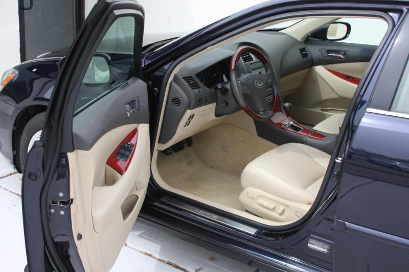 Lexus ES 350 Sedan 2009