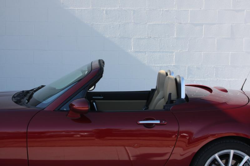 Mazda MX-5 Miata  2010