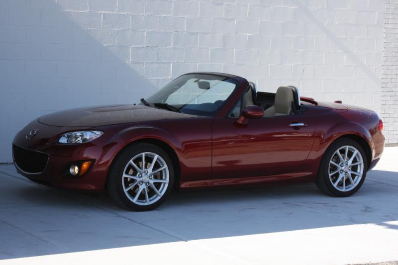 Mazda MX-5 Miata  2010