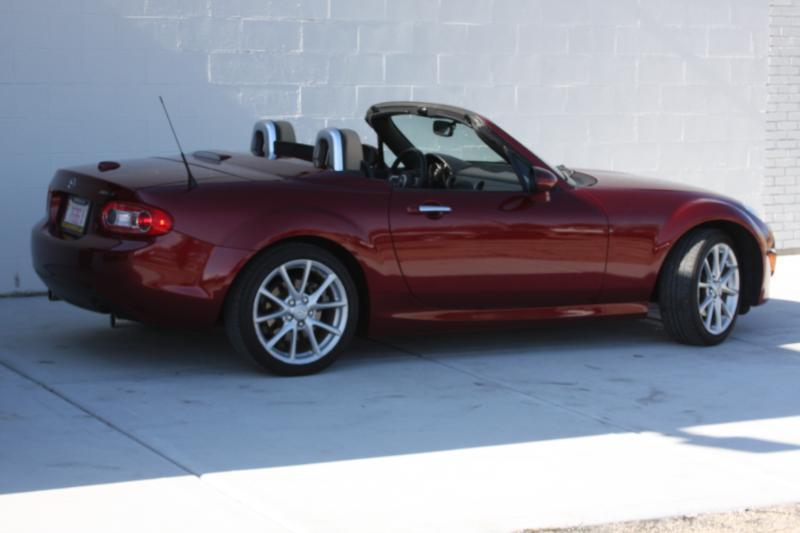 Mazda MX-5 Miata  2010
