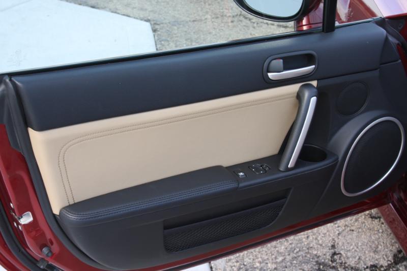 Mazda MX-5 Miata  2010