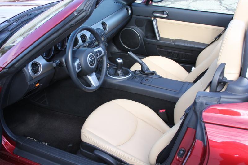 Mazda MX-5 Miata  2010