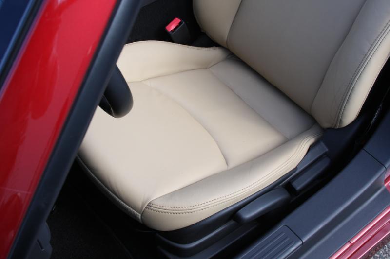 Mazda MX-5 Miata  2010