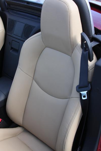 Mazda MX-5 Miata  2010