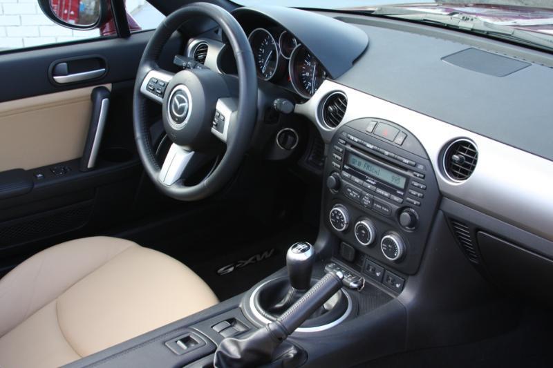 Mazda MX-5 Miata  2010