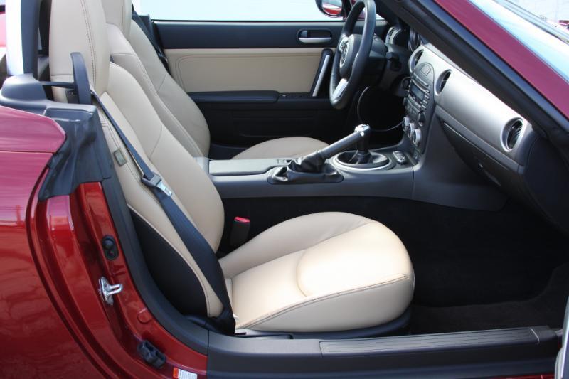 Mazda MX-5 Miata  2010