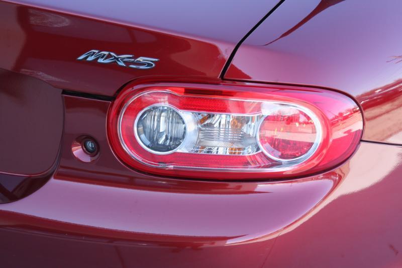 Mazda MX-5 Miata  2010