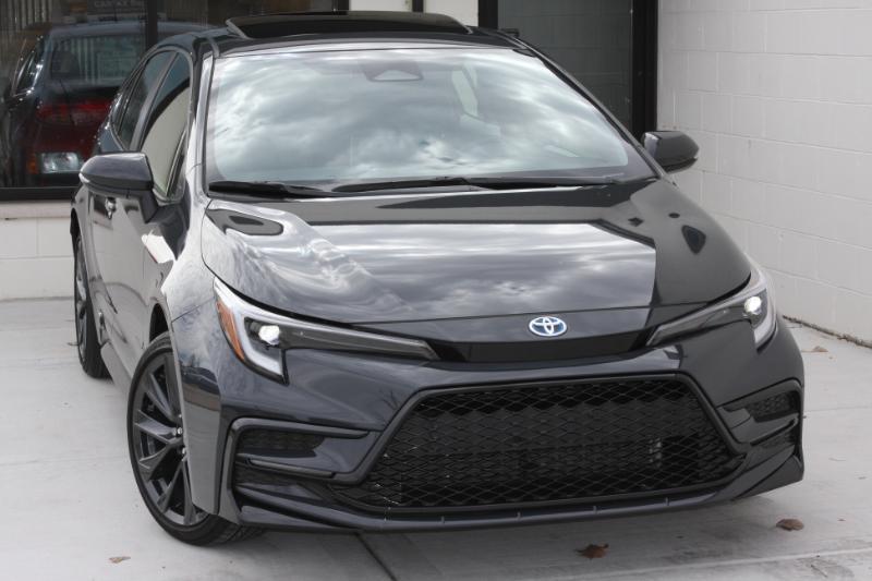 Toyota Corolla Hybrid  2025