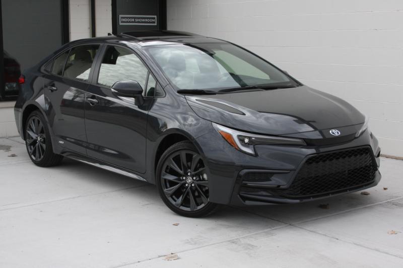 Toyota Corolla Hybrid  2025