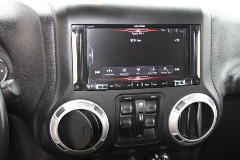 Jeep Wrangler Unlimited Sahara 4WD 2016