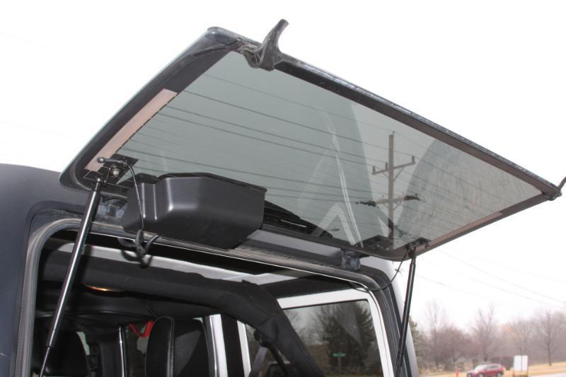 Jeep Wrangler Unlimited Sahara 4WD 2016