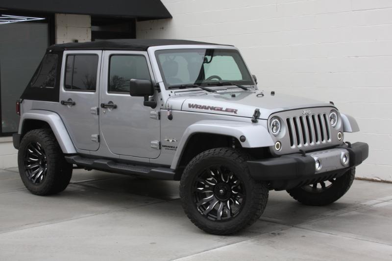 Jeep Wrangler Unlimited Sahara 4WD 2016