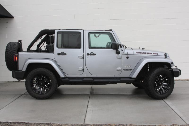 Jeep Wrangler Unlimited Sahara 4WD 2016