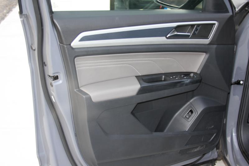 Volkswagen Atlas Cross Sport SEL 4MOTION 2021