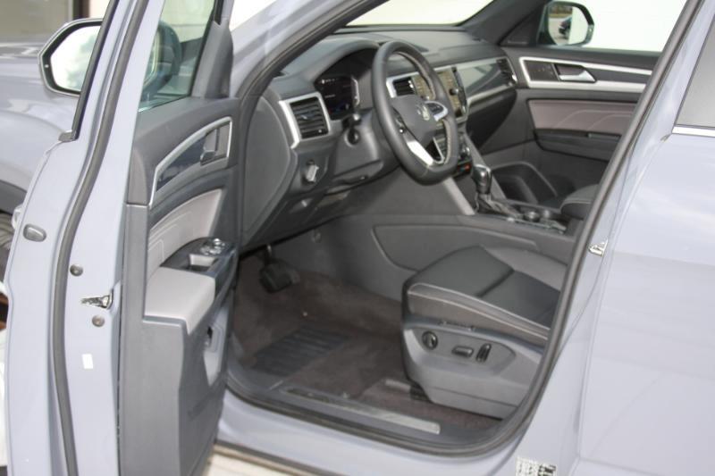 Volkswagen Atlas Cross Sport SEL 4MOTION 2021