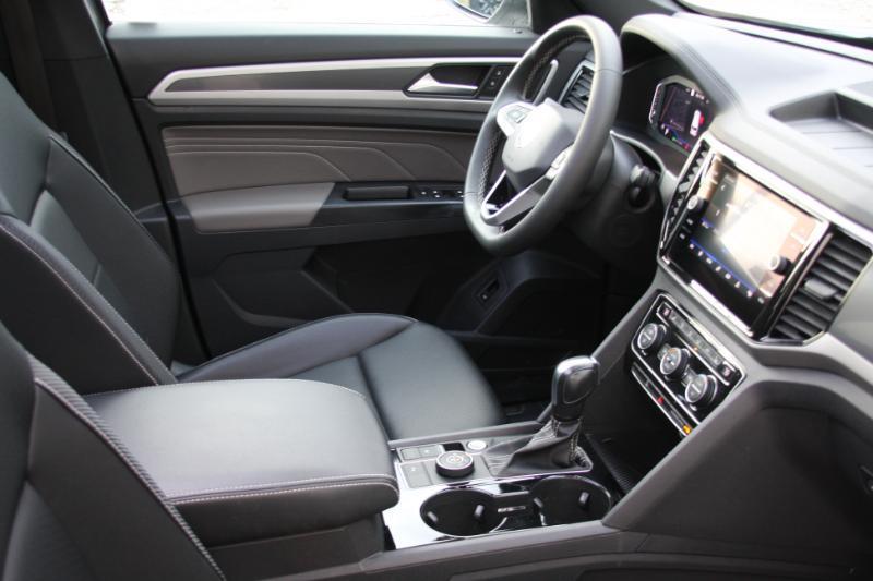 Volkswagen Atlas Cross Sport SEL 4MOTION 2021