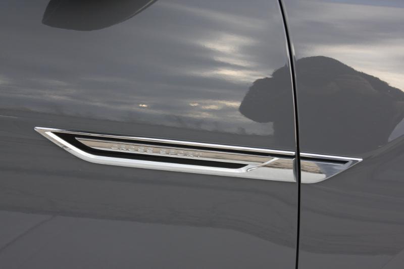 Volkswagen Atlas Cross Sport SEL 4MOTION 2021