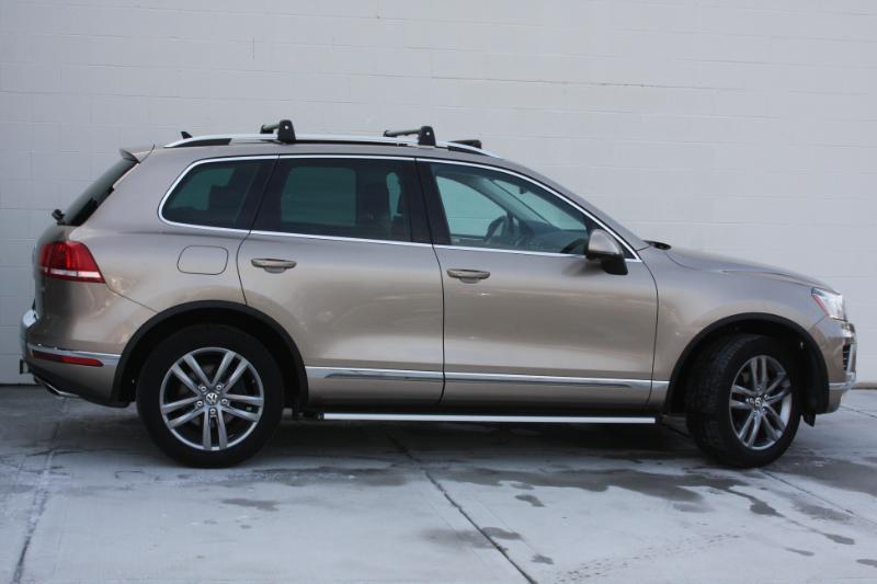 Volkswagen Touareg TDI Sport w/Technology 2016