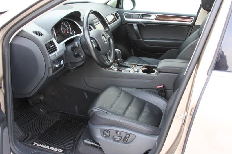 Volkswagen Touareg TDI Sport w/Technology 2016