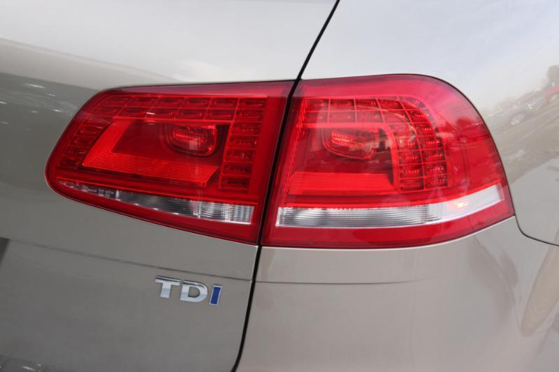 Volkswagen Touareg TDI Sport w/Technology 2016