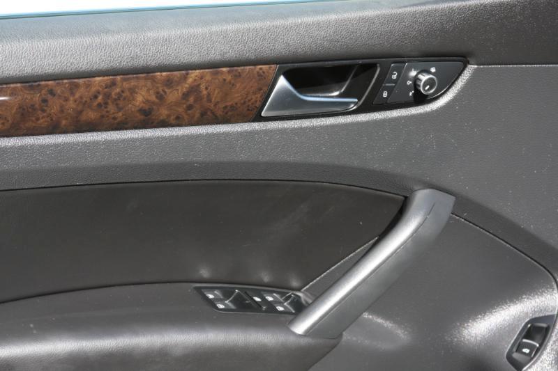 Volkswagen Passat 2.0L TDI SEL Premium 2014