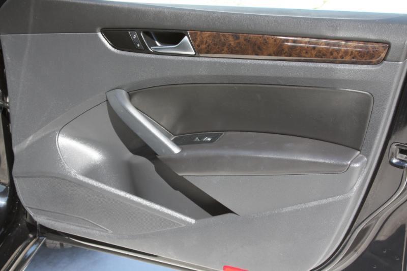 Volkswagen Passat 2.0L TDI SEL Premium 2014