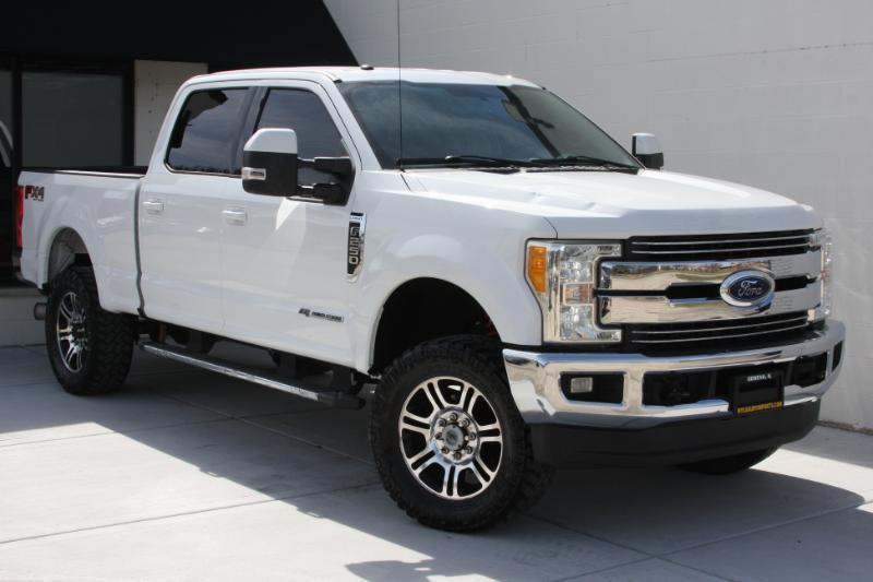 Ford F-250 SD Lariat Crew Cab 4WD 2017