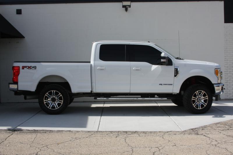 Ford F-250 SD Lariat Crew Cab 4WD 2017