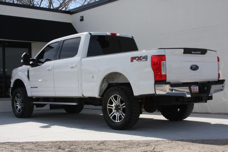 Ford F-250 SD Lariat Crew Cab 4WD 2017