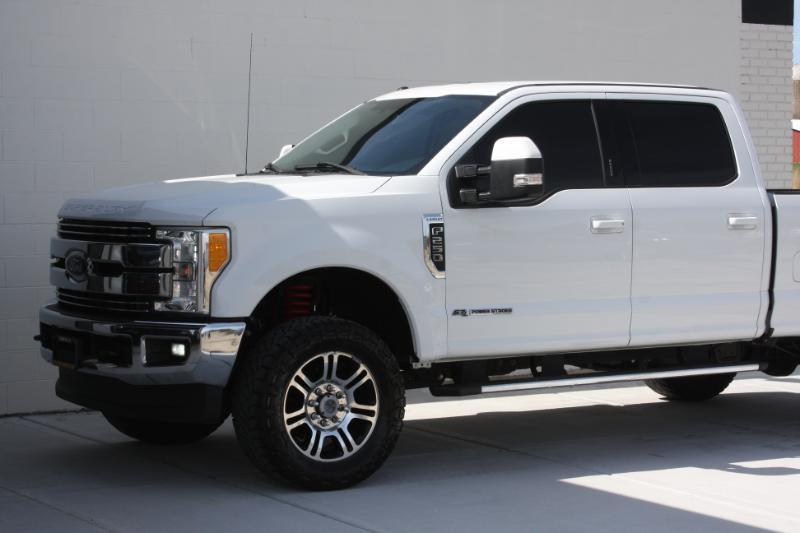 Ford F-250 SD Lariat Crew Cab 4WD 2017