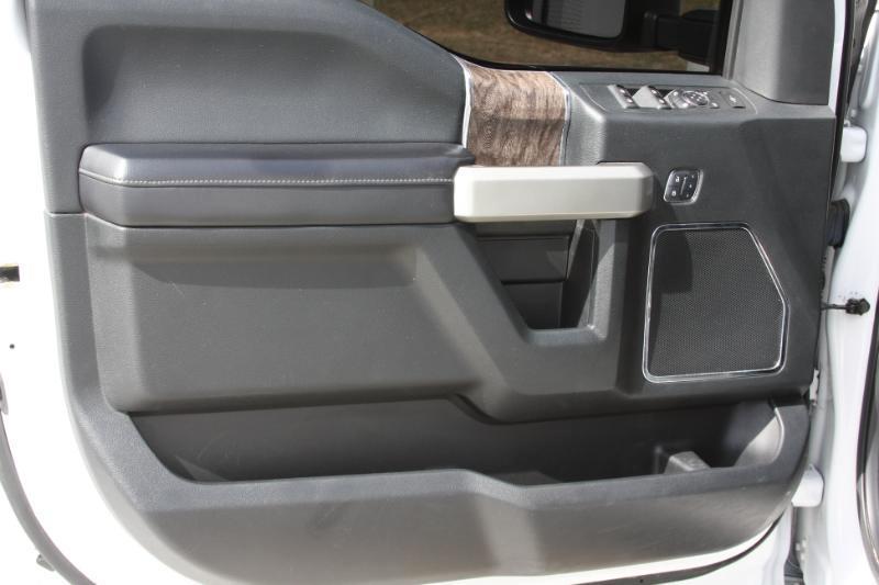 Ford F-250 SD Lariat Crew Cab 4WD 2017