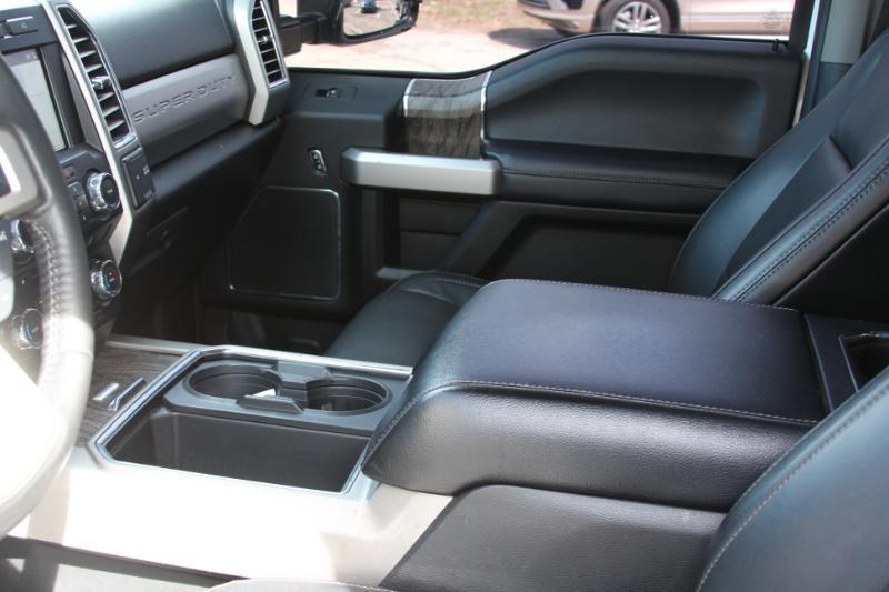 Ford F-250 SD Lariat Crew Cab 4WD 2017