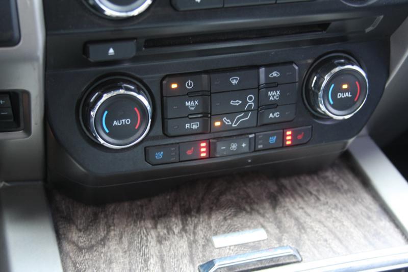 Ford F-250 SD Lariat Crew Cab 4WD 2017