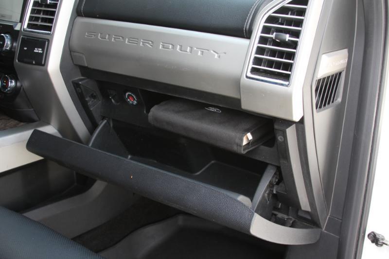 Ford F-250 SD Lariat Crew Cab 4WD 2017