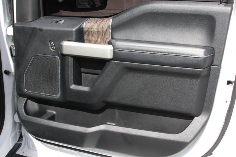 Ford F-250 SD Lariat Crew Cab 4WD 2017