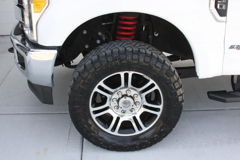 Ford F-250 SD Lariat Crew Cab 4WD 2017