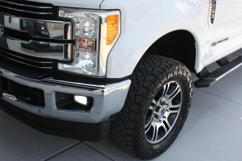 Ford F-250 SD Lariat Crew Cab 4WD 2017