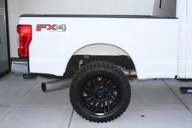 Ford F-250 SD Lariat Crew Cab 4WD 2017